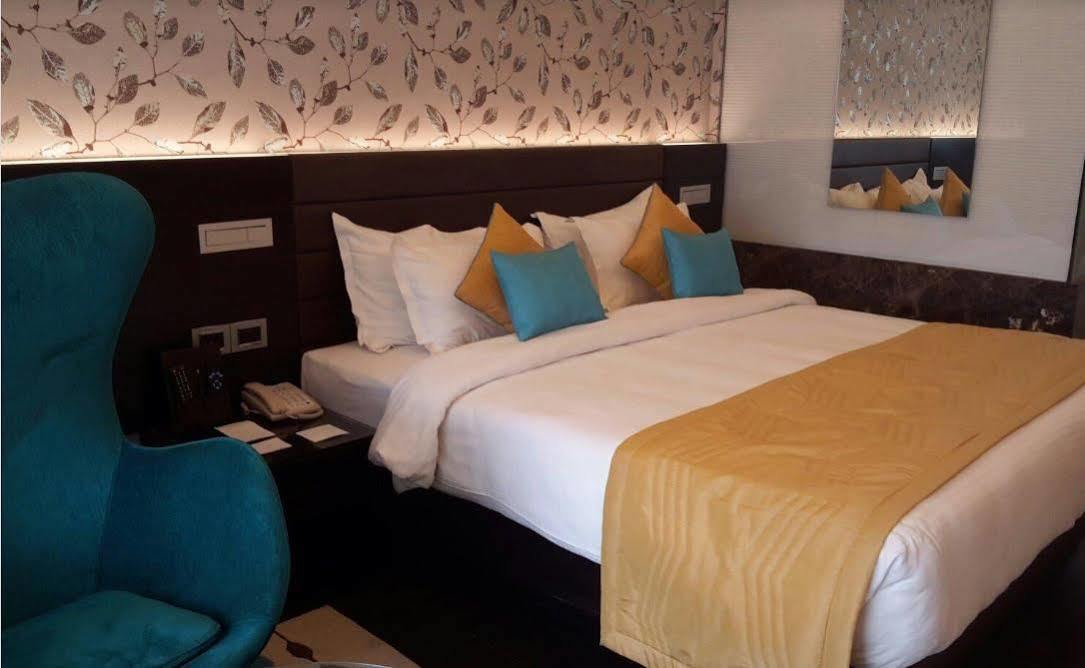 Country Inn & Suites By Radisson, Bengaluru Hebbal Road Zewnętrze zdjęcie